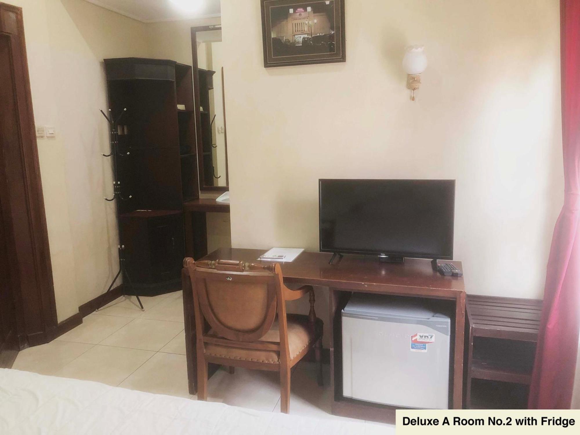Ndalem Maharani Guest House Yogyakarta Exterior photo